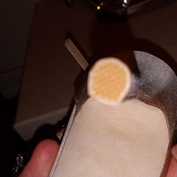 Badgley Mischka Hodgelatte Satin Rhinestone Stiletto Heels Latte Wedding size 6 - Picture 10 of 12